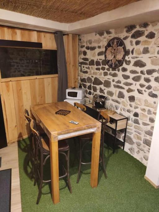 Nuit Romantique Avec Spa Privatif Meilhaud Exterior foto